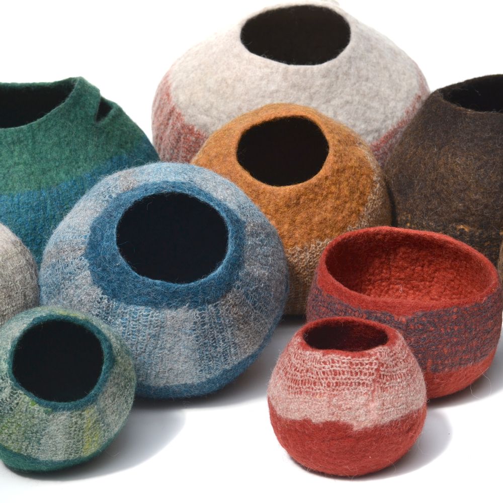 Objets de décoration - Pots, paniers en feutre de laine fait-main - GHISLAINE GARCIN MAILLE&FEUTRE