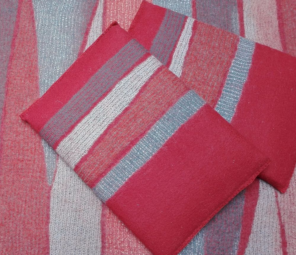 Coussins textile - Coussin Rectangle en feutre de laine fait-main - GHISLAINE GARCIN MAILLE&FEUTRE