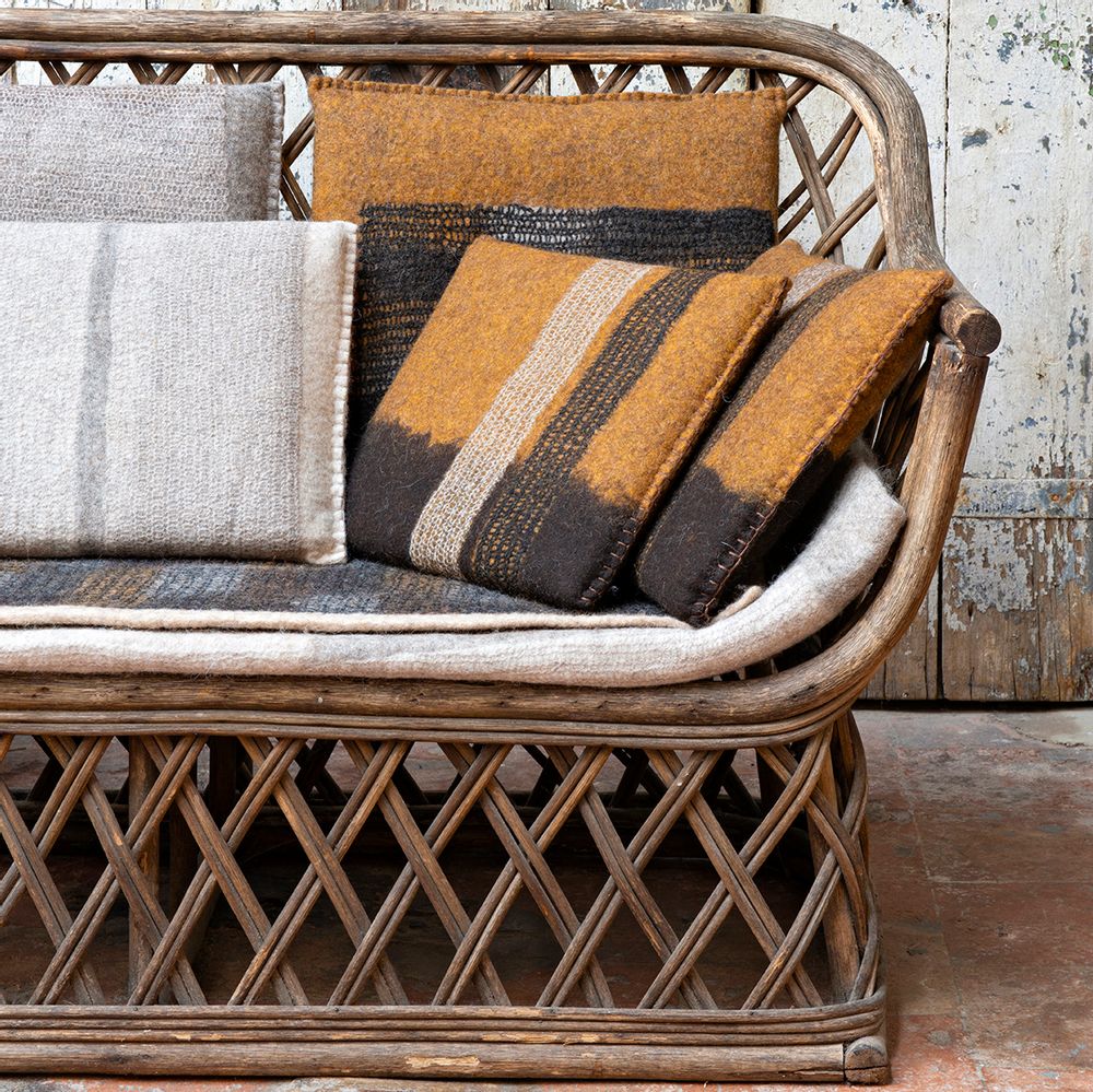 Coussins textile - Coussin Rectangle en feutre de laine fait-main - GHISLAINE GARCIN MAILLE&FEUTRE