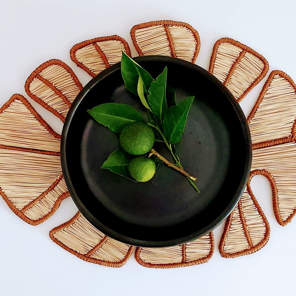 Objets de décoration - Décor de feuille / napperon - MYTO DESIGN RITUAL COLOMBIA