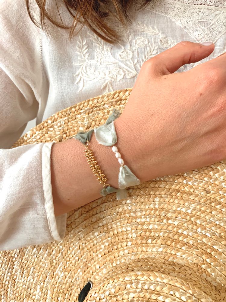 Bijoux - Bracelet Florette ruban soie chaîne dorée - JOUR DE MISTRAL