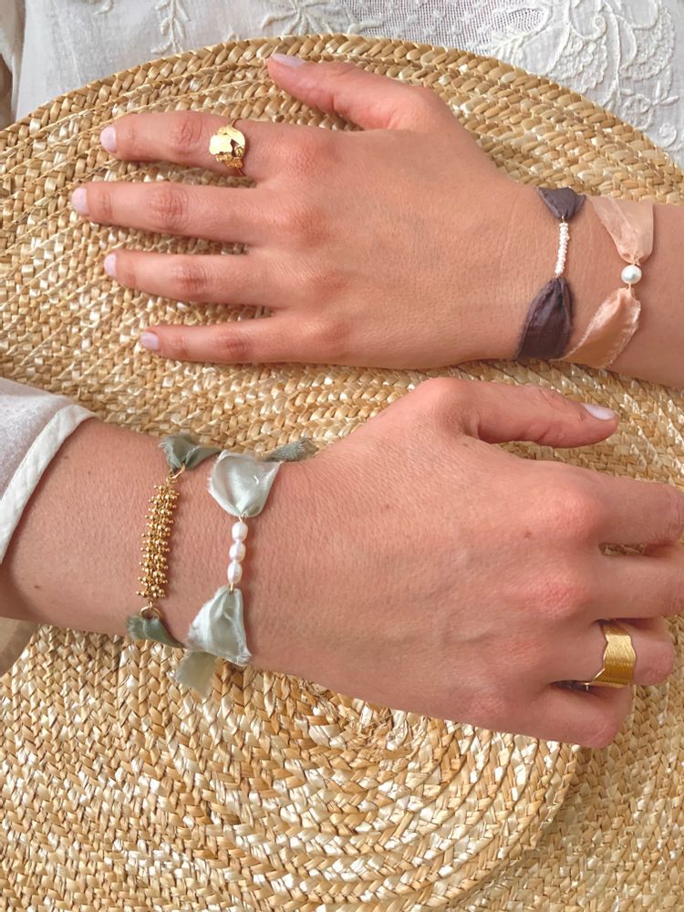 Bijoux - Bracelet Florette ruban soie chaîne dorée - JOUR DE MISTRAL