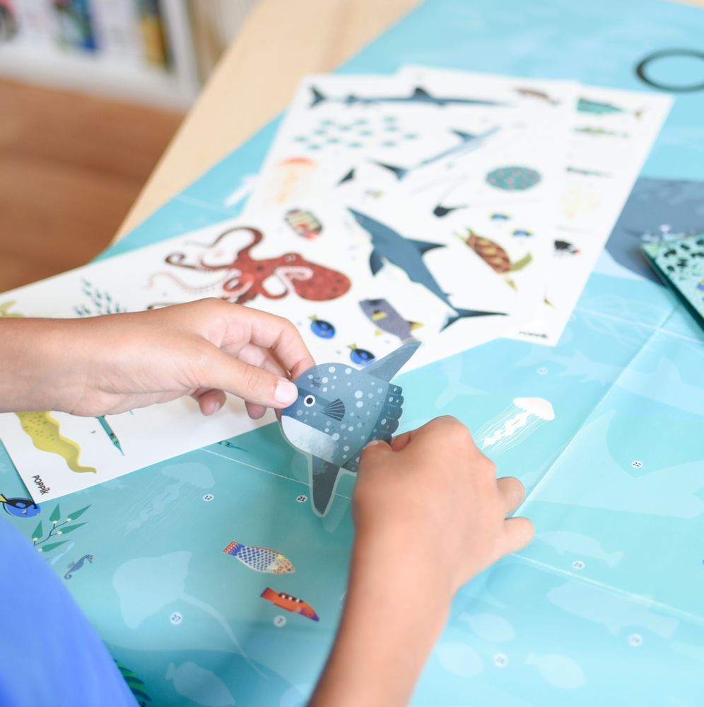 Children's arts and crafts - Educational poster + stickers - OCEANS - POPPIK - BAYARD JEUNESSE