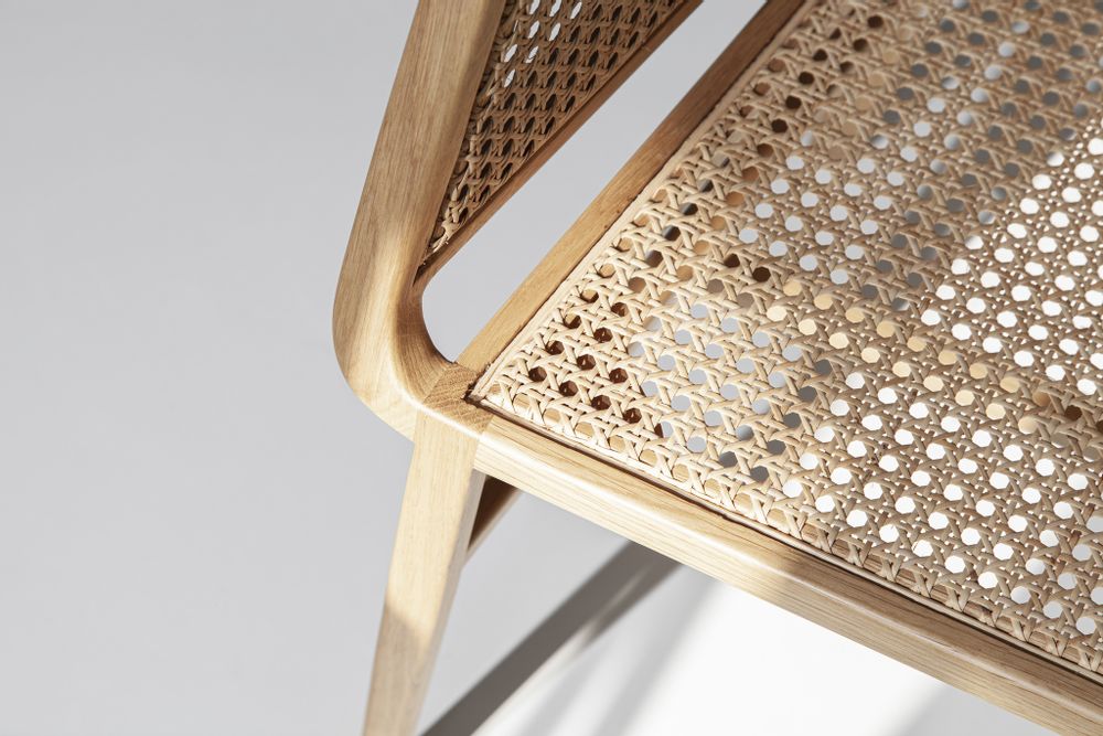 Armchairs - BEE lounge chair - PORVENTURA