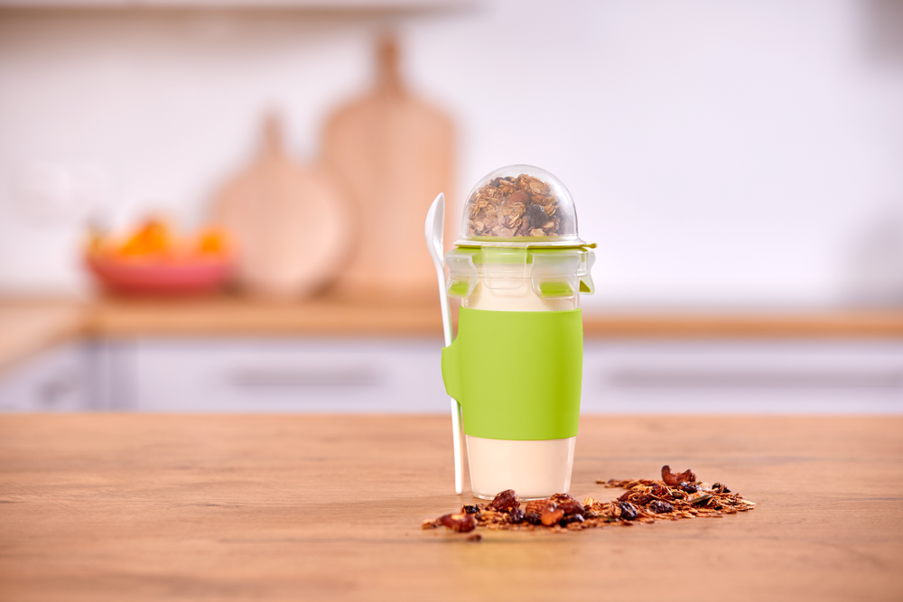 Food storage - CLIP & GO Yogurt Mug 0.45 L + Spoon - EMSA