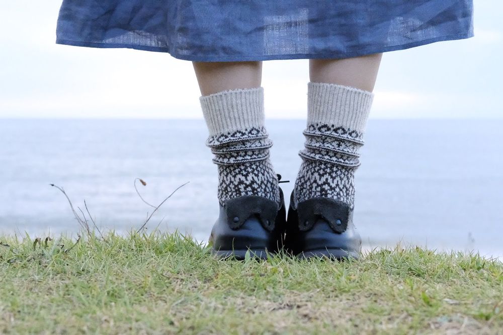 Chaussettes - CHAUSSETTES JACQUARD EN LAINE - NISHIGUCHI KUTSUSHITA