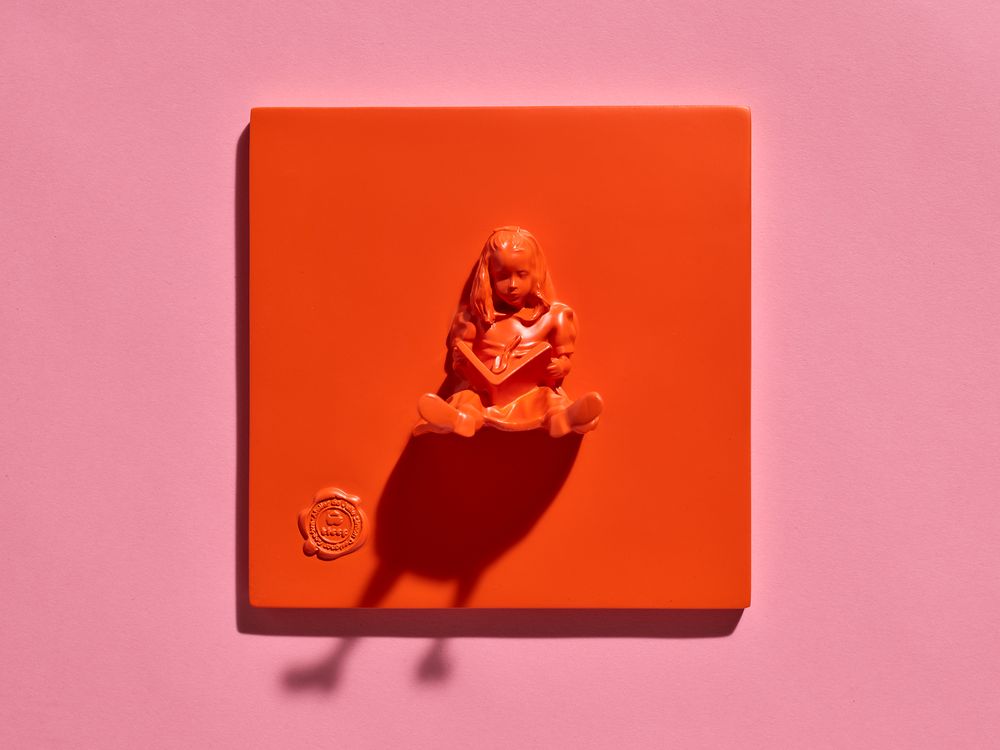 Children's decorative items - RESIN TILES color Orange Girl & The Book - BLOOP