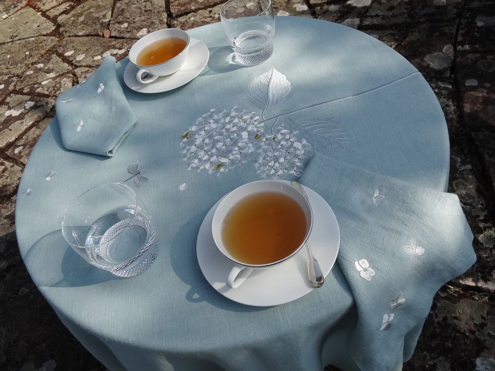 Objets de décoration - Nappe de table HORTENSIA - ARTIPARIS