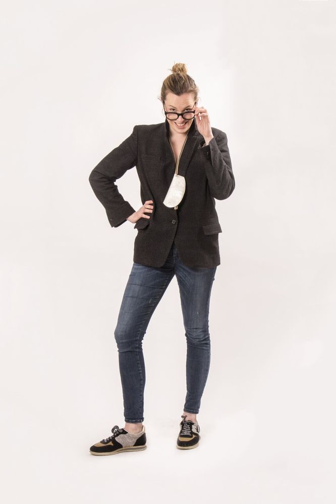 Glasses - Glasses Black - Leather glasses case with adjustable cord to hang around your neck for men and women. - MLS-MARIELAURENCESTEVIGNY