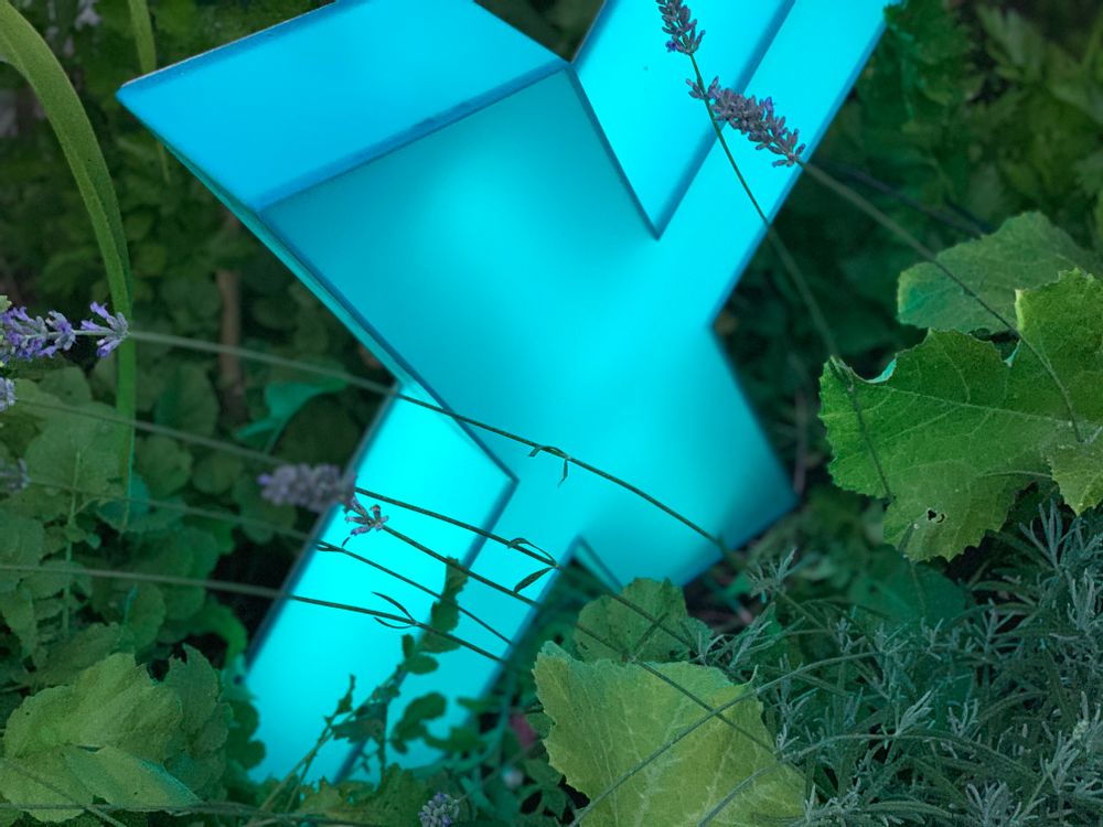 Sculptures, statuettes et miniatures - Sculpture outdoor en néon dans des caissons en  Plexiglass  - CAROLINE BAUP