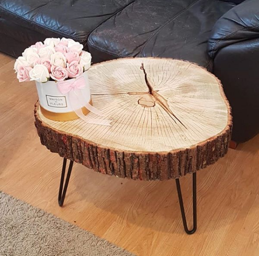 Objets de décoration - Table basse en bois massif, tilleul - MASIV_WOOD