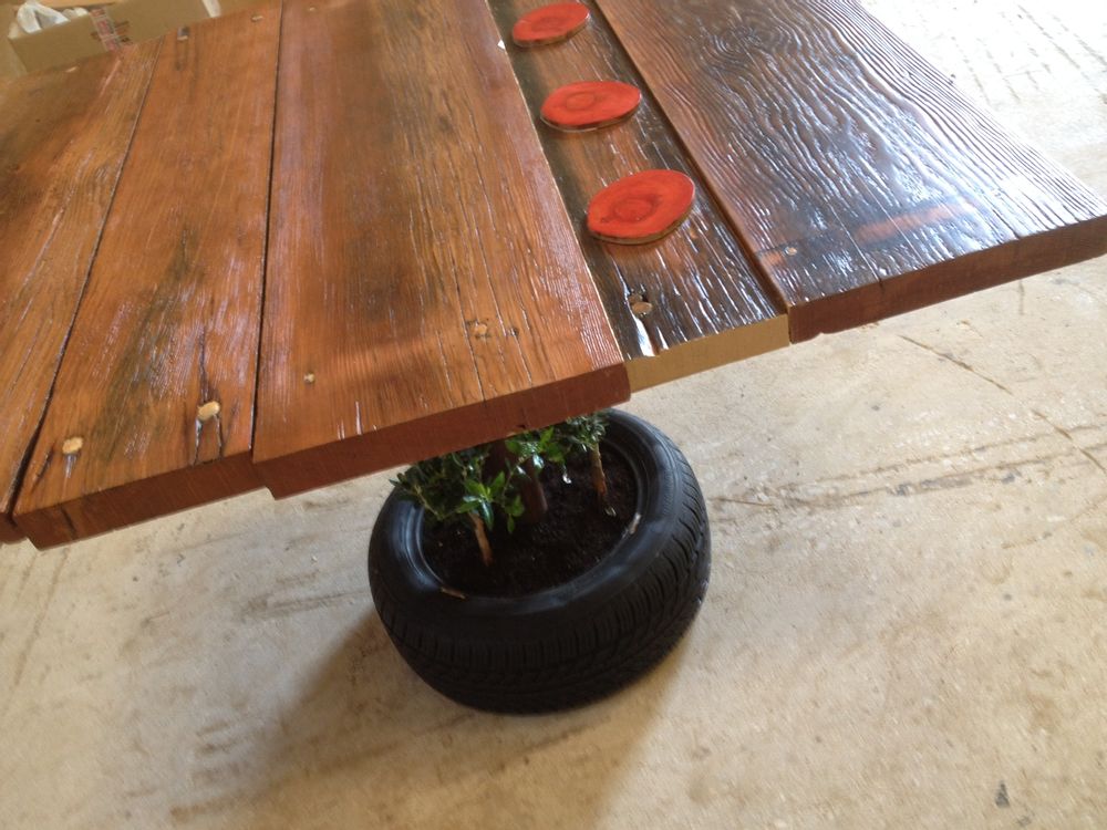 Tables Salle à Manger - Table « table en bois fait main en matériel d'upcycling » - LIVING MEDITERANEO
