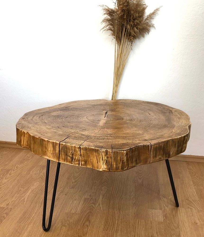 Objets de décoration - Table basse en bois massif, sapin - MASIV_WOOD