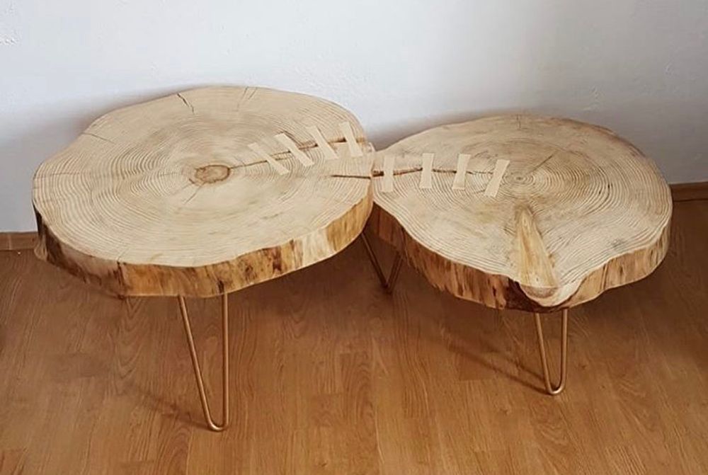 Objets de décoration - Table basse en bois massif, sapin - MASIV_WOOD