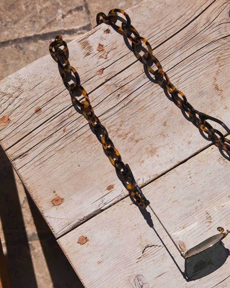 Lunettes - Chunky | Bio-acétate écaille de tortue foncée | Chaîne de lunettes - ORRIS LONDON