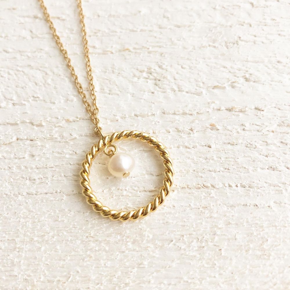 Bijoux - Collier anneau torsades perles d'eau douce - JOUR DE MISTRAL