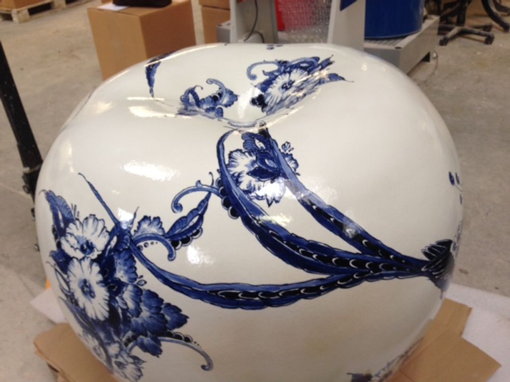 Design objects - GIANT Limited Edition decorative item - ROYAL BLUE COLLECTION®