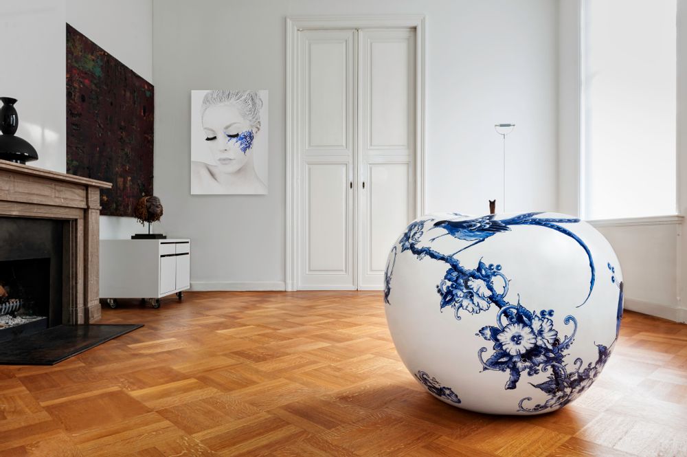 Design objects - GIANT Limited Edition decorative item - ROYAL BLUE COLLECTION®