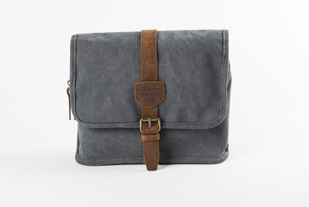 Travel accessories - TRAPPER Hanging Toiletry Bag - ALASKAN MAKER