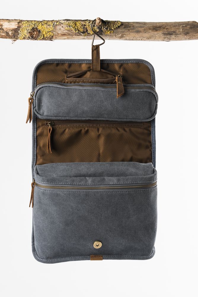 Travel accessories - TRAPPER Hanging Toiletry Bag - ALASKAN MAKER