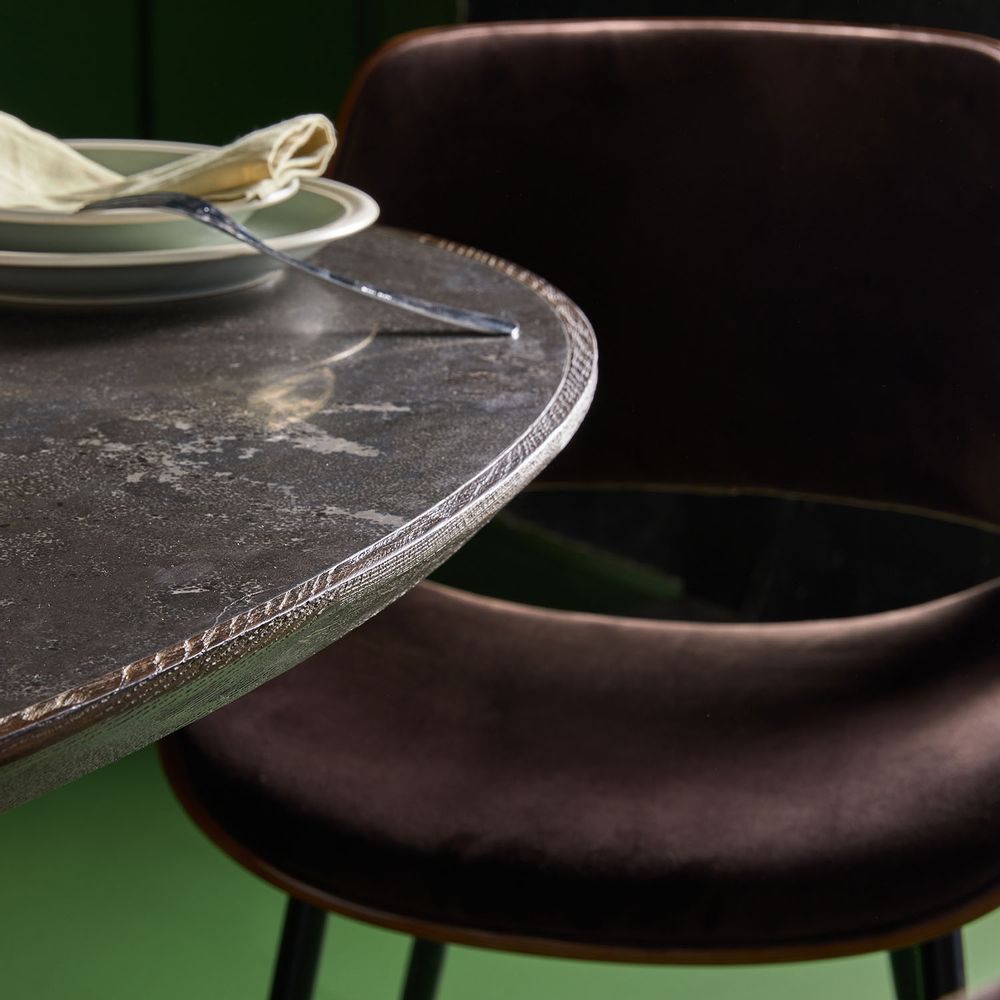 Tables Salle à Manger - Table Tulipe - Piétement métal, plateau en pierre bleue cerclé de chêne - SIGNATURE MOBILIER ET DÉCORATION