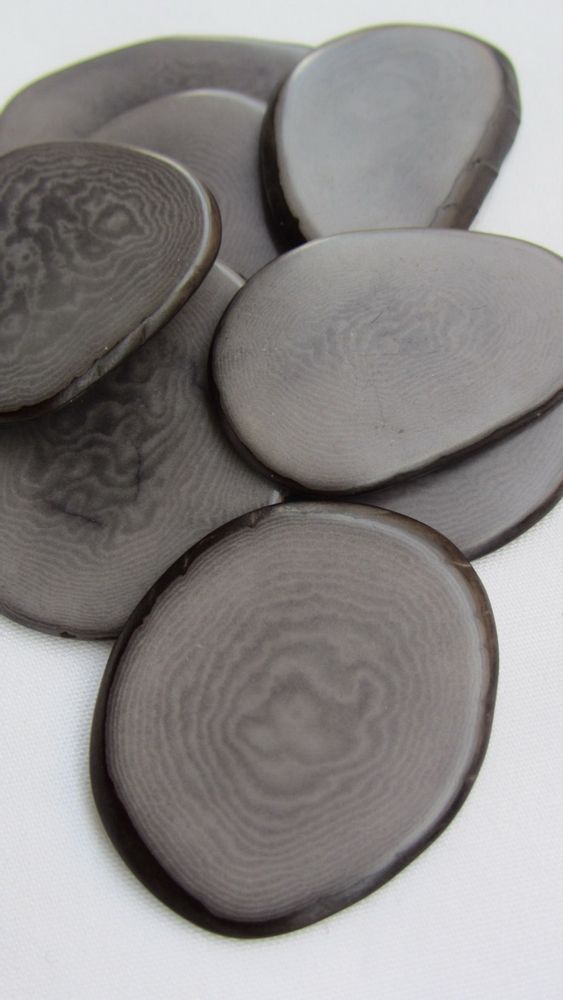 Quincaillerie d'art - Chips de Tagua - TIERRATAGUA & CREATIERRA
