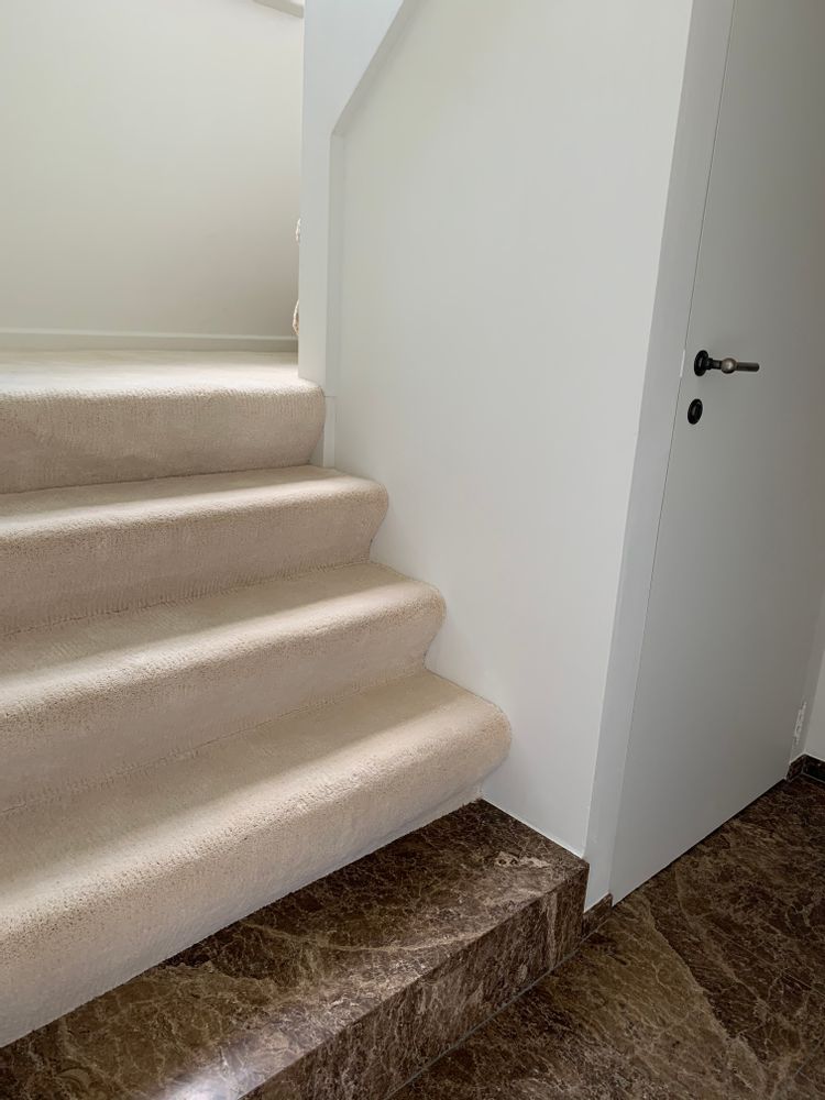Contemporary carpets - Lino Rug - SECRETS OF LINEN