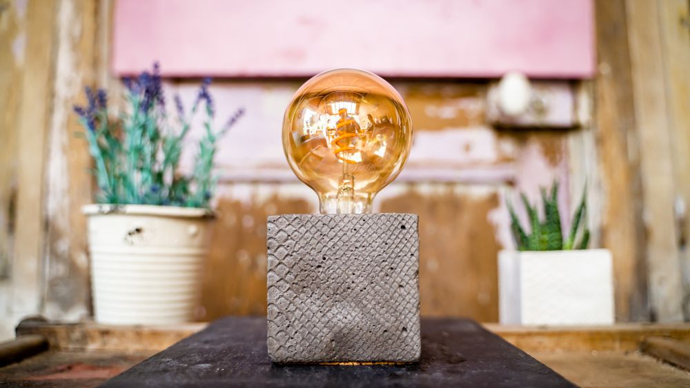 Design objects - Concrete lamp | Cube | Crocodile printed concrete - JUNNY