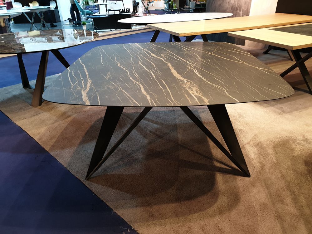 Tables Salle à Manger - Table repas céramique, pied MYSTIC - COLOMBUS MANUFACTURE FRANCE