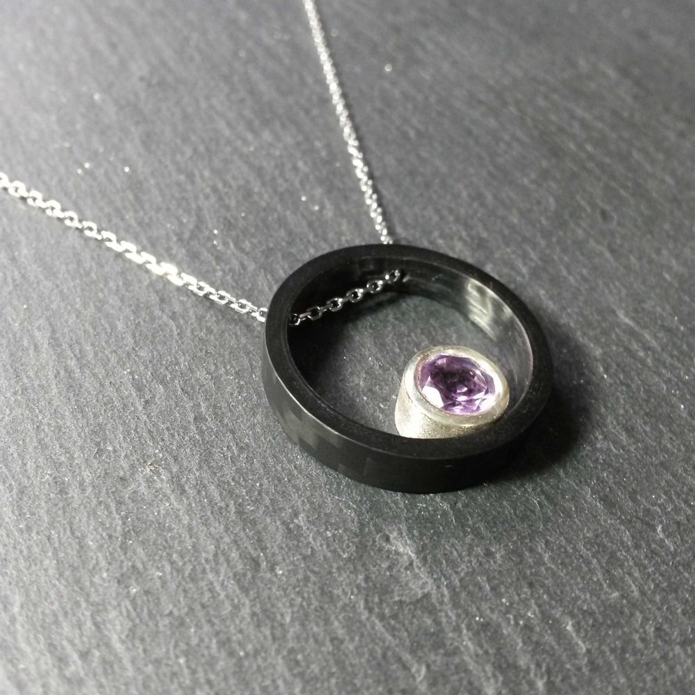 Bijoux - Collier Cercle Carbone - L'ATELIER DES CREATEURS