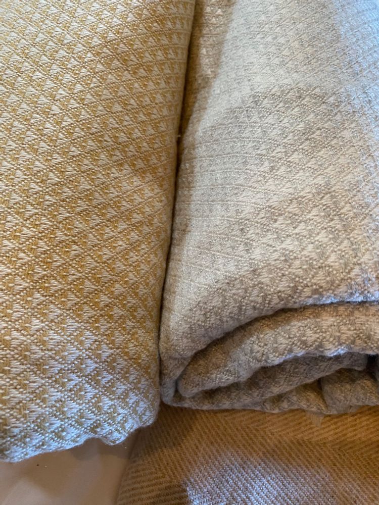 Foulards et écharpes - PLAID "DOUCEUR" EN CACHEMIRE ET LAINE - PECHAAN