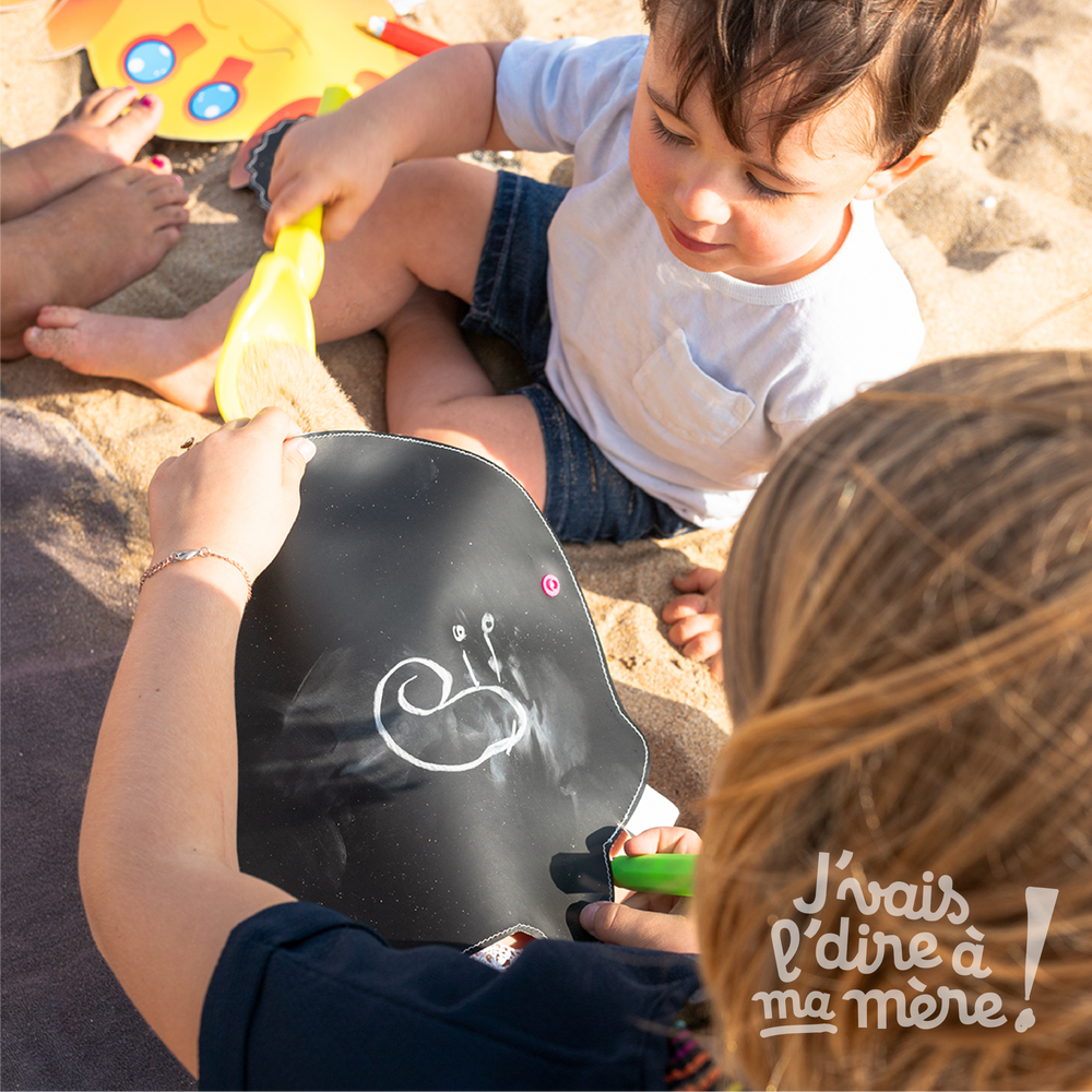 Children's arts and crafts - Travel slate - with chalk holder and chalk and pouch - Made in France - J'VAIS L'DIRE À MA MÈRE !