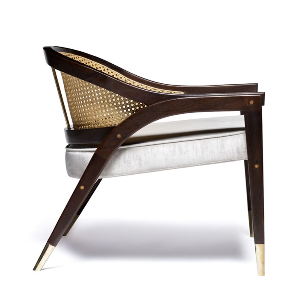 Chairs for hospitalities & contracts - Wormley Armchair in Sikomoro Wood and Polished Brass Feet - DUISTT