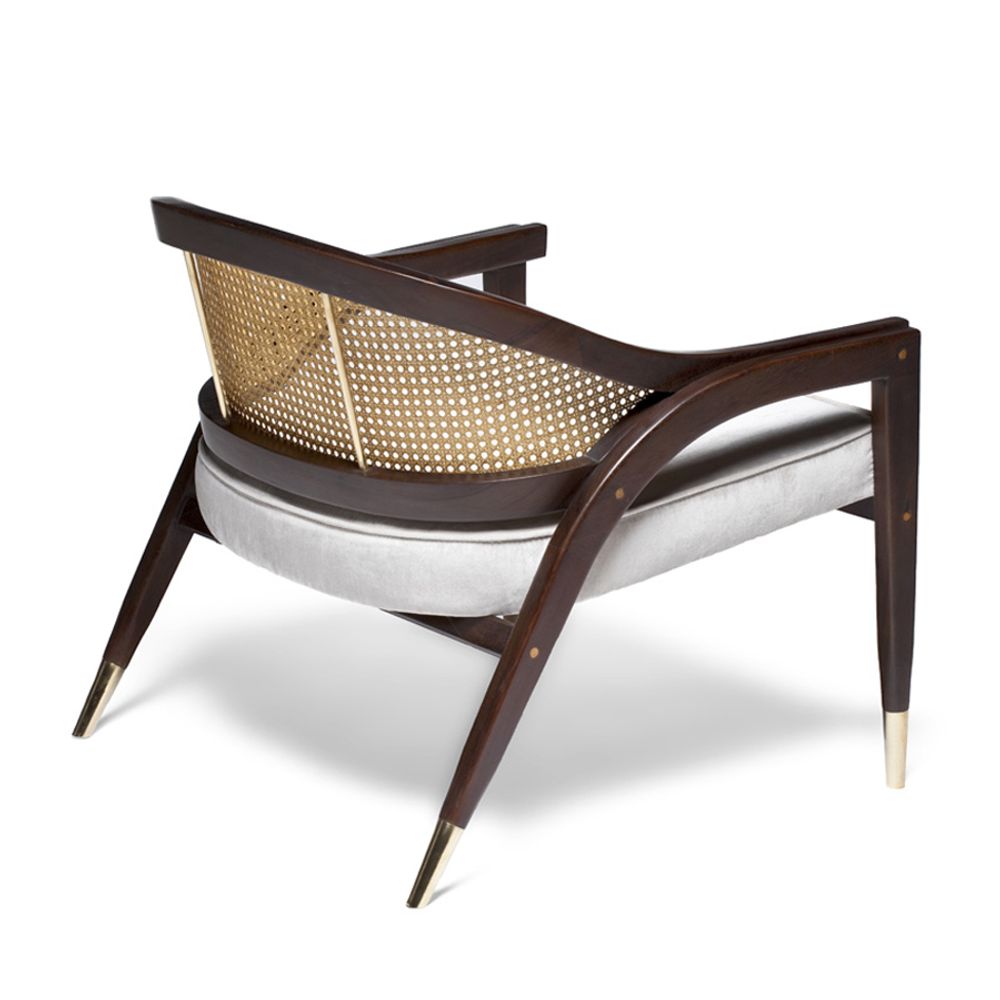 Chairs for hospitalities & contracts - Wormley Armchair in Sikomoro Wood and Polished Brass Feet - DUISTT