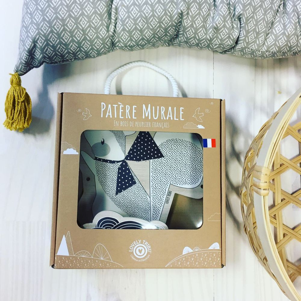 Autres décorations murales - PATÉRE EN BOIS POUR LES VÊTEMENTS POUR ENFANTS - LOVELY TRIBU DECORATION