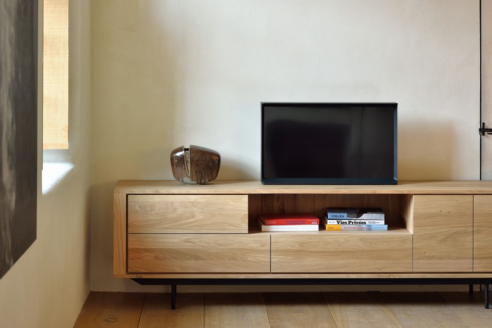 Buffets - Meuble TV Oak Shadow (avec pieds en métal noir) - ETHNICRAFT