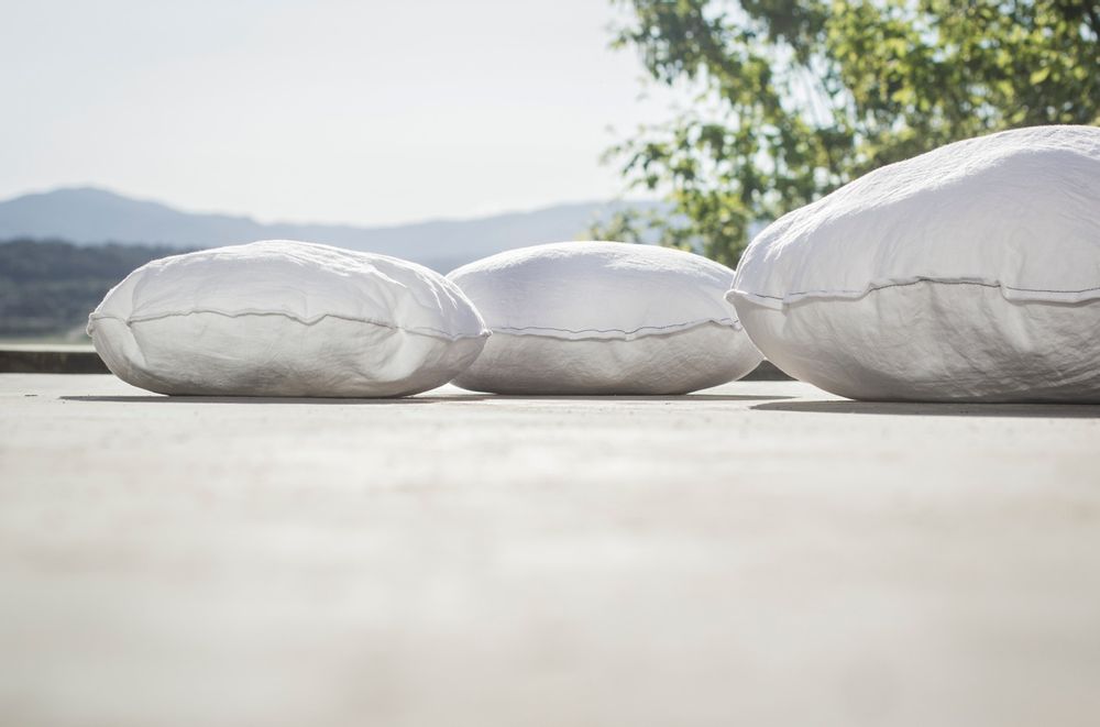 Coussins textile - COUSSIN DÉCORATIF EN LIN DOT 65 - MIKMAX BARCELONA