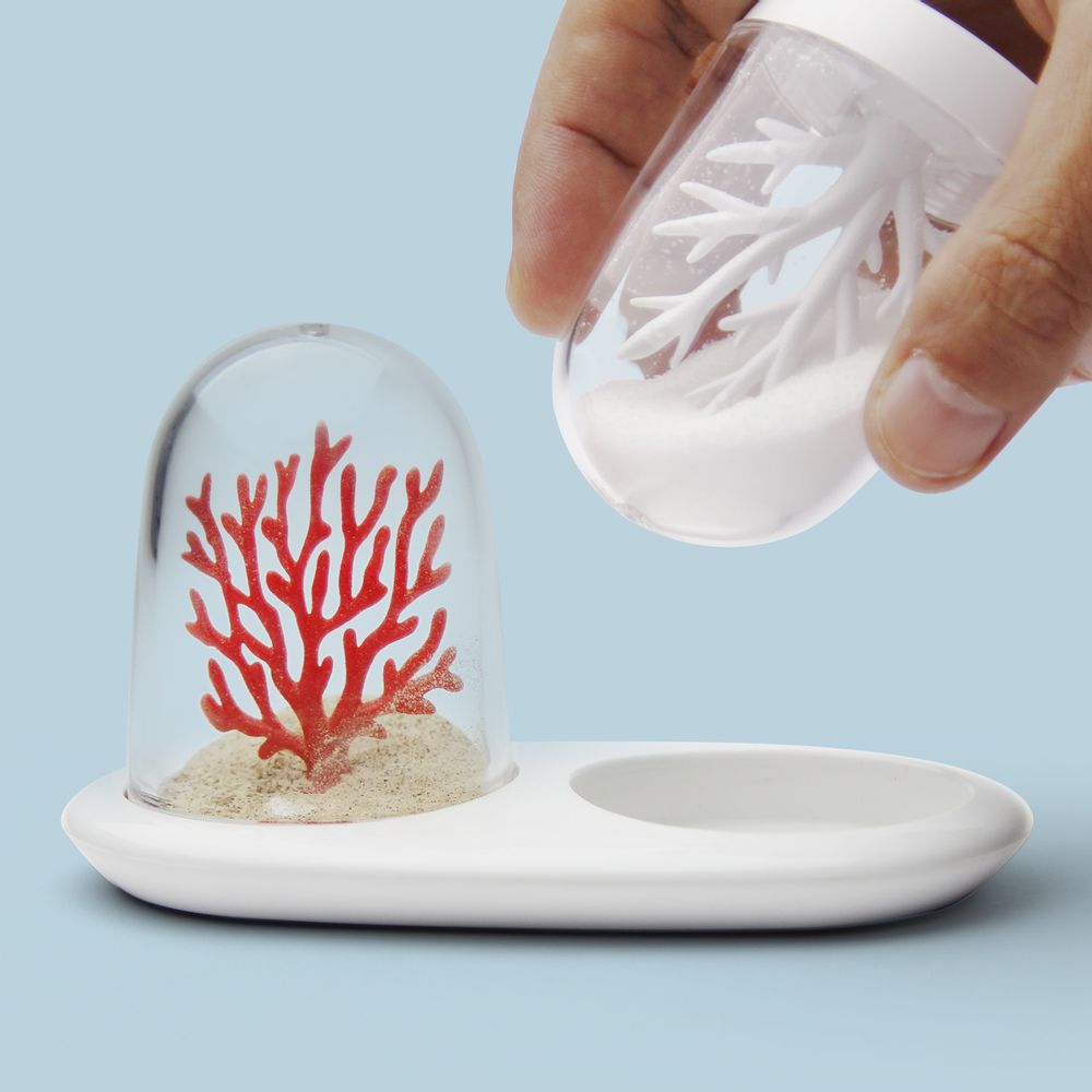 Caskets and boxes - Coral Salt and Pepper Shaker - Ocean Kitchen Collection: Eco-Friendly Materials 100% recyclable - QUALY DESIGN OFFICIAL