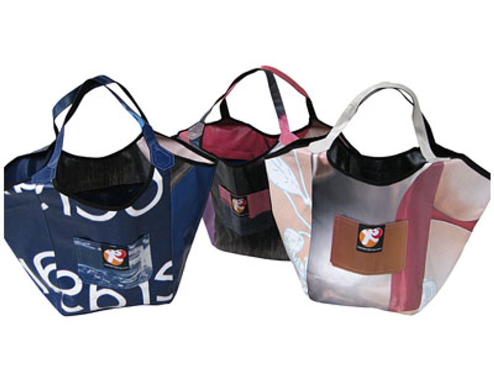 Shopping baskets - Tote Bag Billboard Upcycling - IWAS PRODUCTS