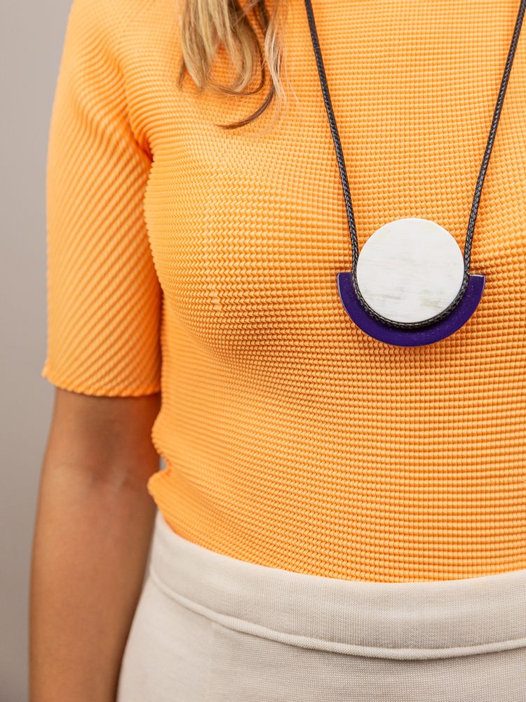 Bijoux - Horn and lacquer pendants - L INDOCHINEUR X RIVÊT