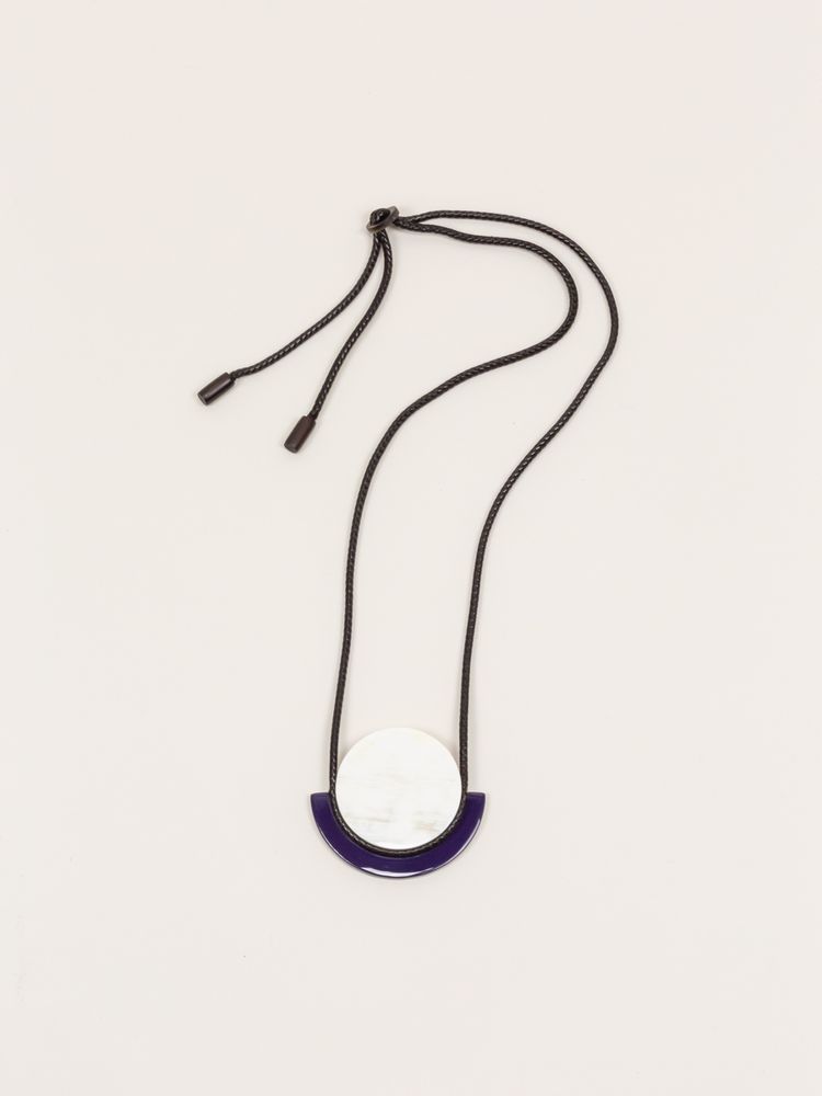 Bijoux - Horn and lacquer pendants - L INDOCHINEUR X RIVÊT