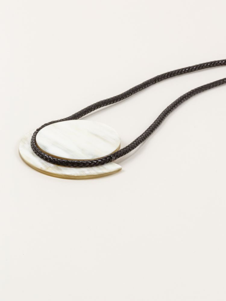 Bijoux - Horn and lacquer pendants - L INDOCHINEUR X RIVÊT