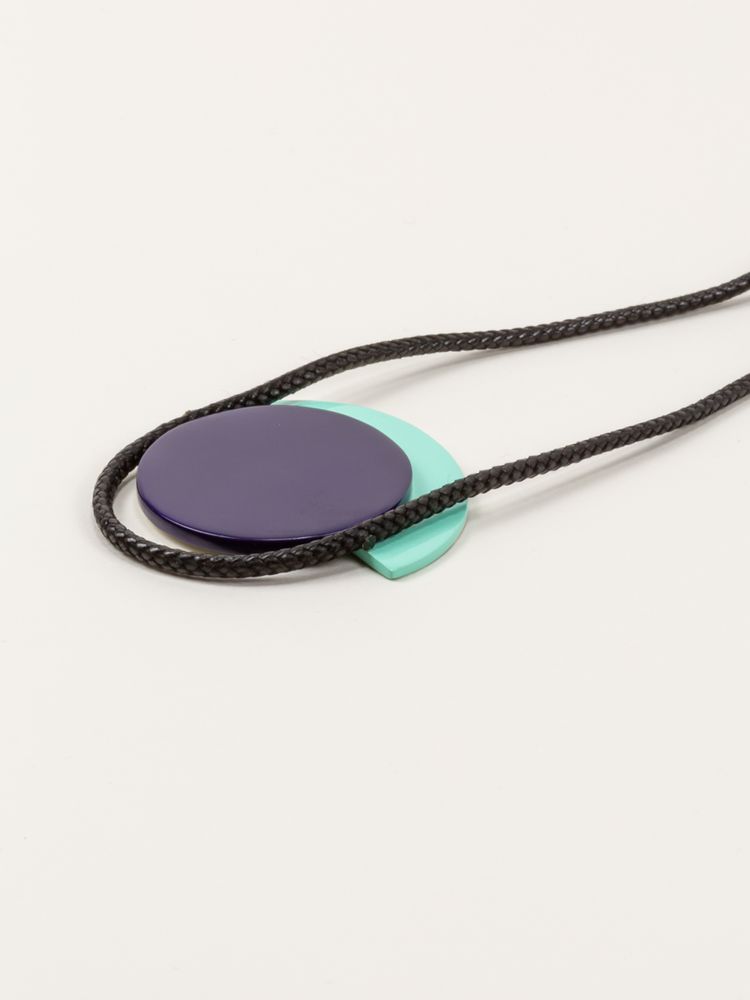 Bijoux - Horn and lacquer pendants - L INDOCHINEUR X RIVÊT