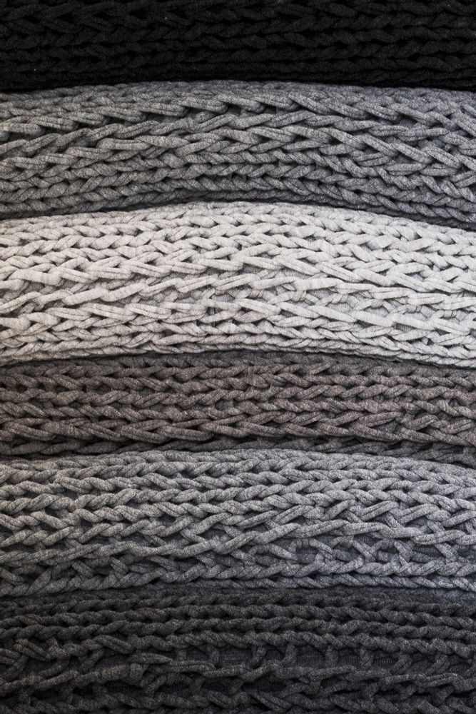 Fabric cushions - KNIT HANDMADE DECORATIVE CUSHION - MIKMAX BARCELONA
