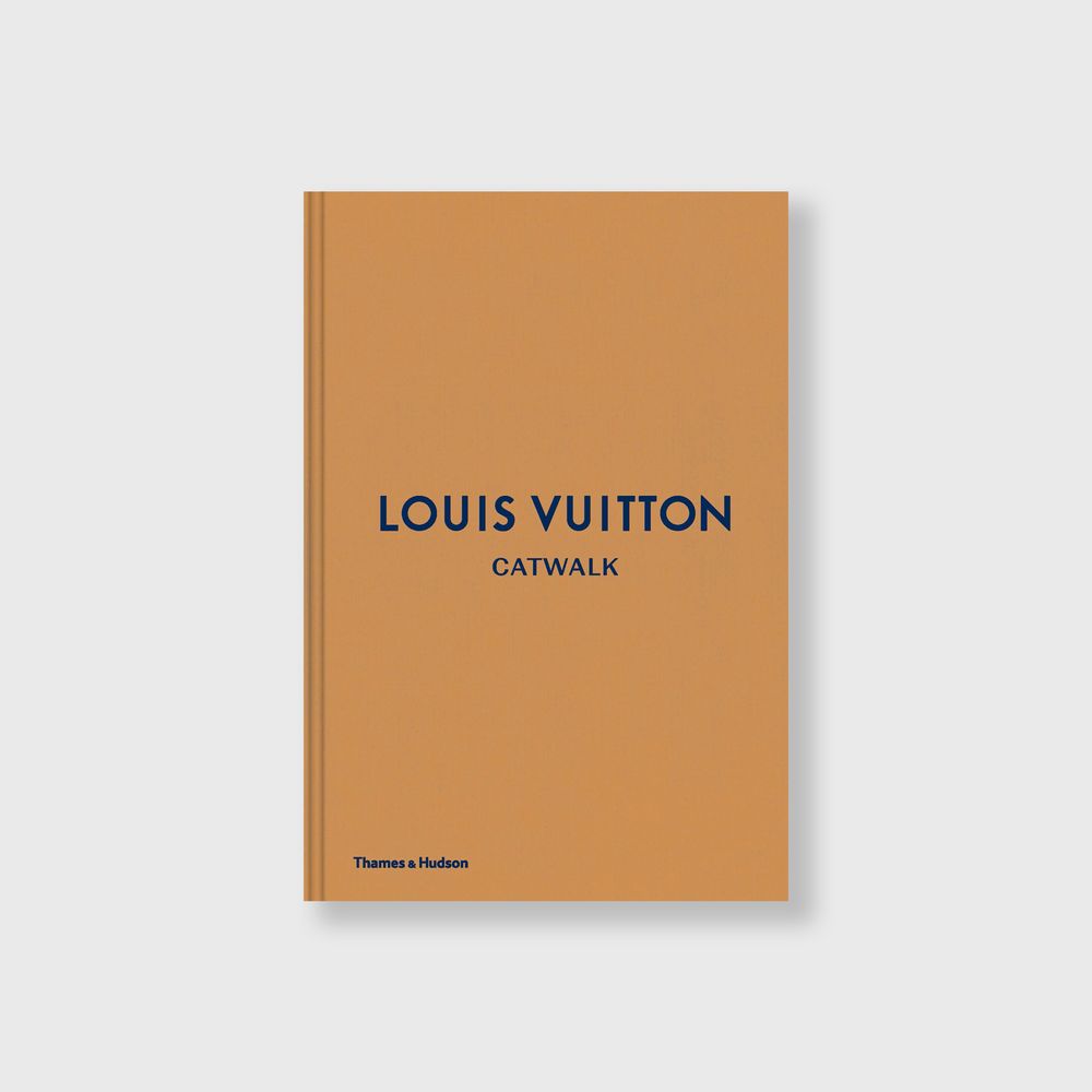 Cosmétiques - Défilé Louis Vuitton | Livre - NEW MAGS