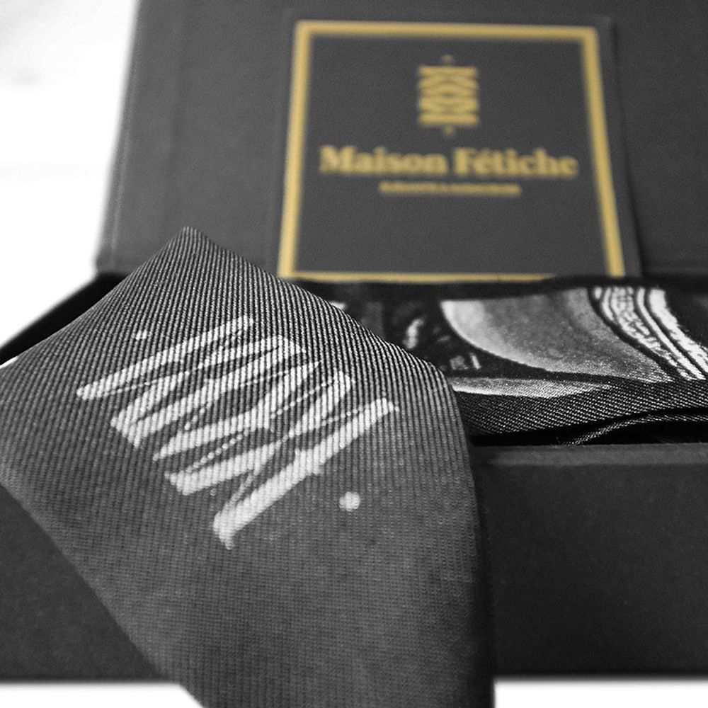 Foulards et écharpes - Fétiche à nouer 100 % twill de soie - bandeau/ruban - Legende Black & White - MAISON FÉTICHE