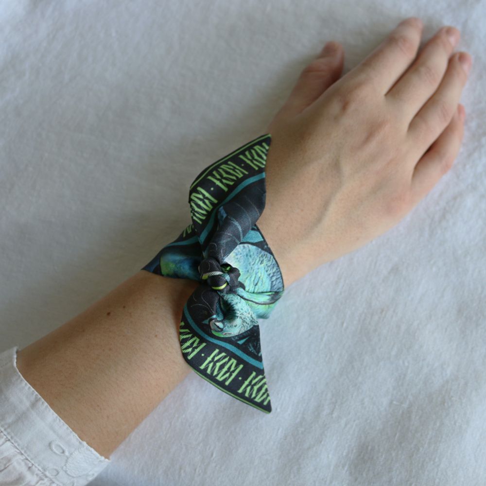 Jewelry - NIGHT THEATRE GREEN LIGHT KNOTTED FETISH PRINTED SILK TWILL BRACELET - MAISON FÉTICHE