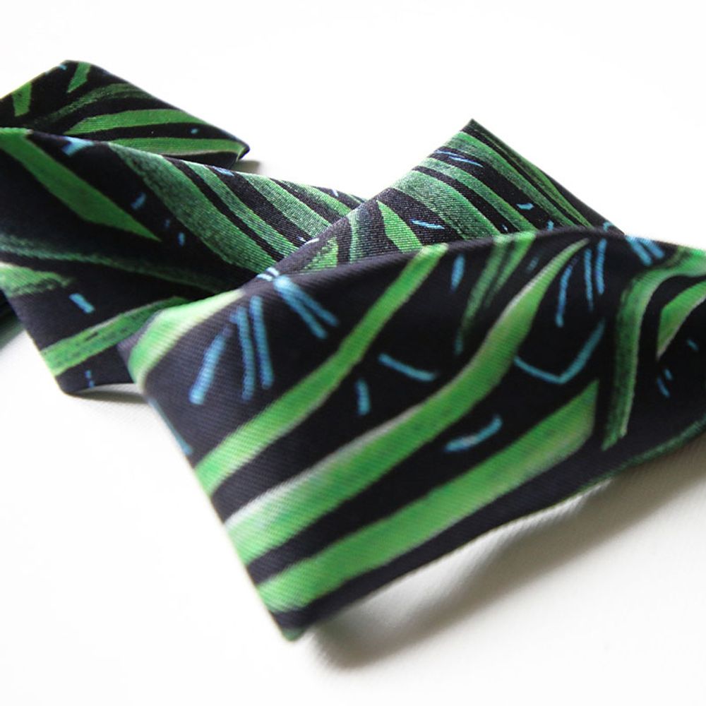 Foulards et écharpes - Fétiche à nouer 100 % twill de soie - bandeau/ruban - Palm Green - MAISON FÉTICHE