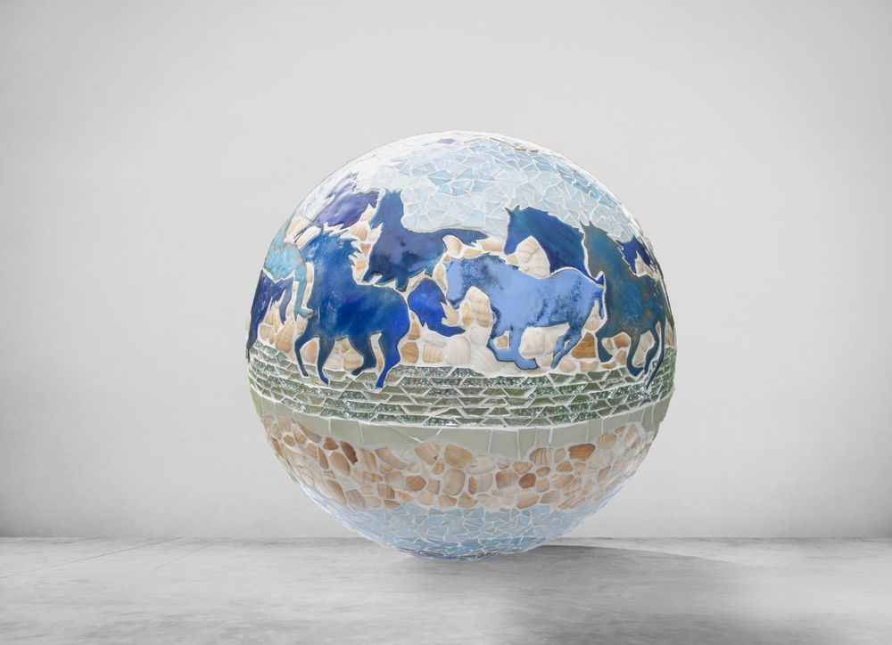 Pièces uniques - Sphere, chevaux et coquillages - ATELIER DE MOSAIQUE L.TORNO
