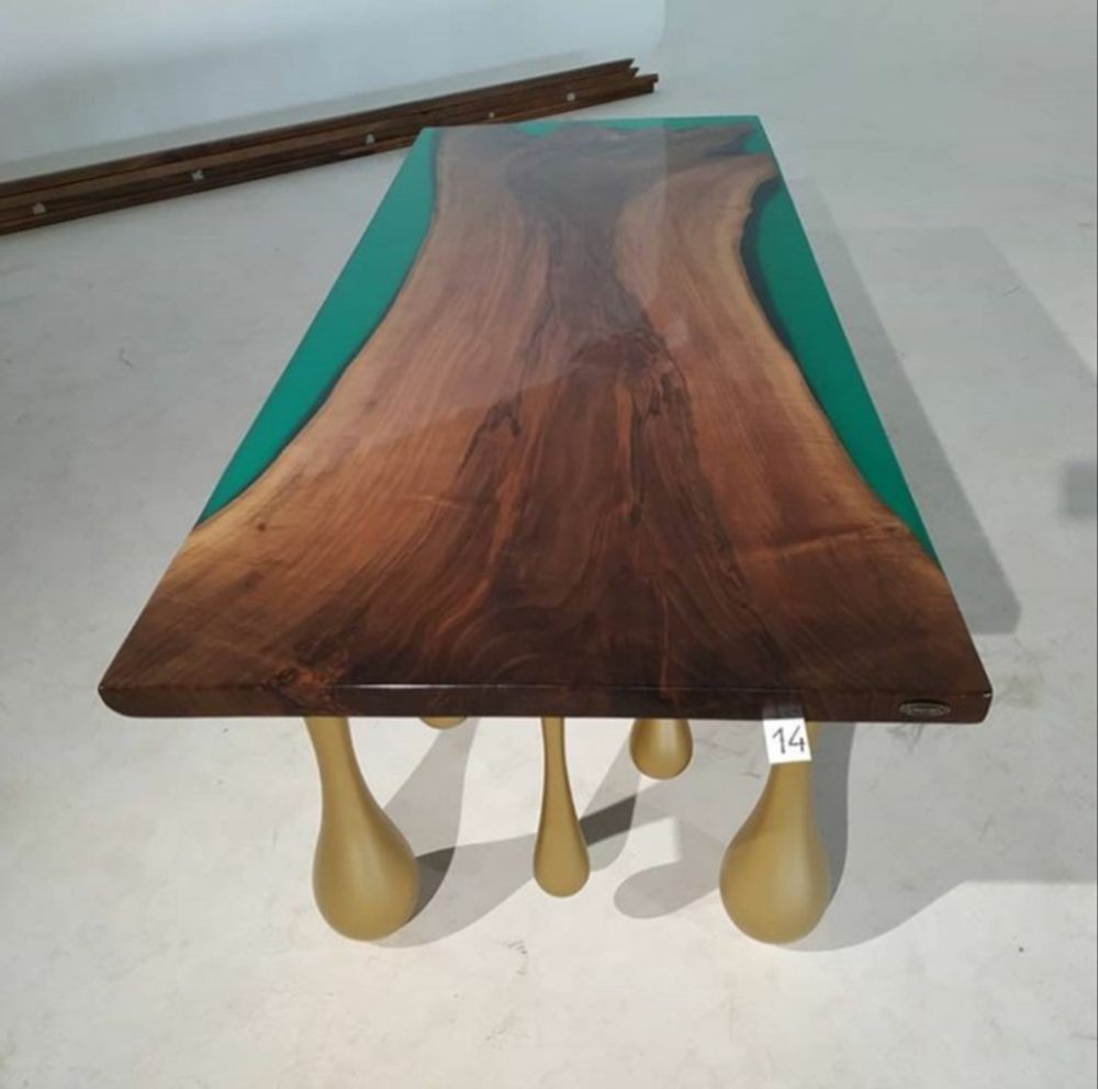 Tables Salle à Manger - Tear drop green table - DESIGNTRADE